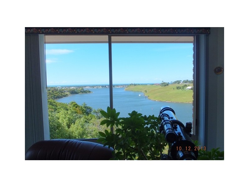 45 Nautilus Way, Lakes Entrance VIC 3909