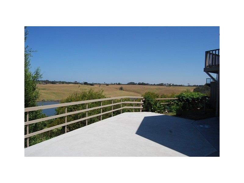 45 Nautilus Way, Lakes Entrance VIC 3909