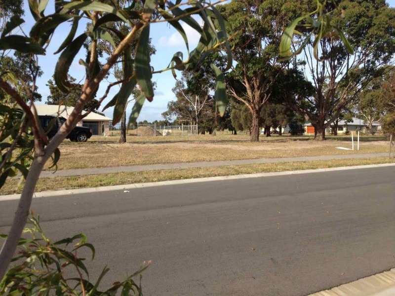 32 The Plateau Avenue, Metung VIC 3904