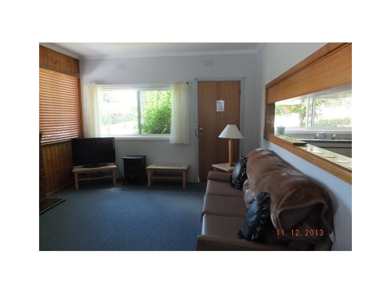 8 Sudings Road, Lakes Entrance VIC 3909