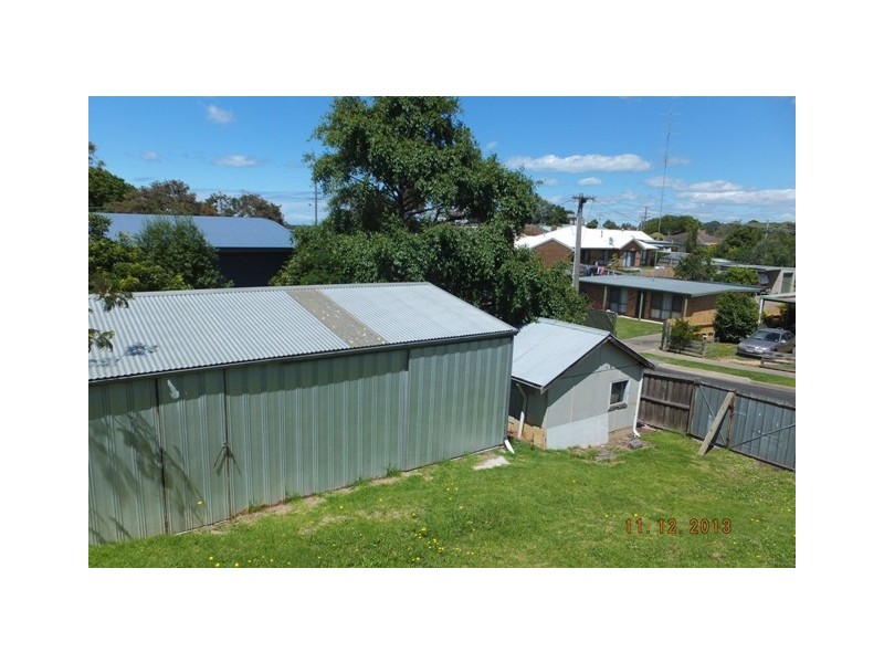 8 Sudings Road, Lakes Entrance VIC 3909