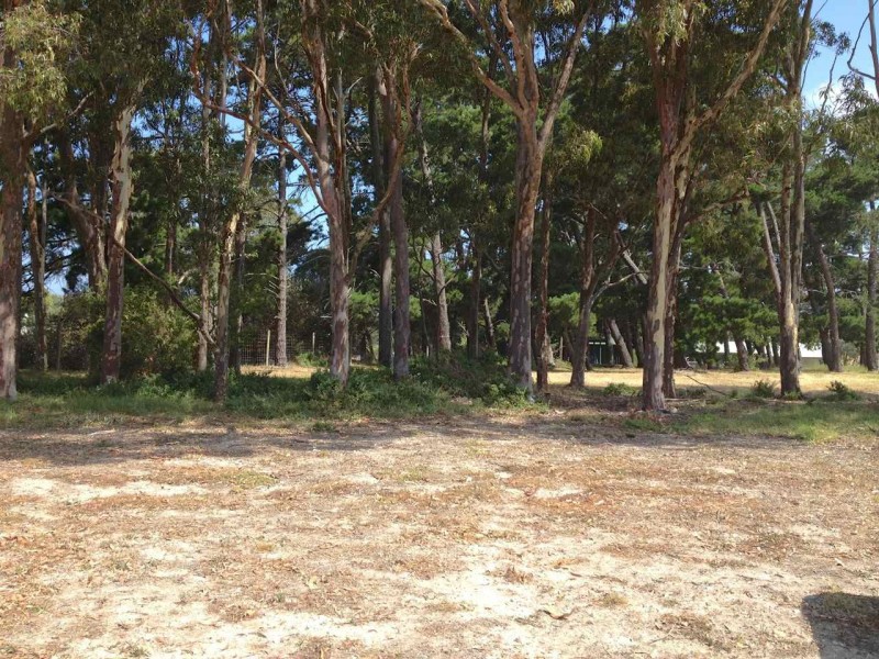 13 Broadlands Road, Metung VIC 3904