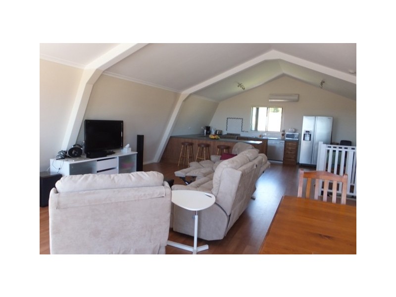 22 O’Neils Road, Lakes Entrance VIC 3909