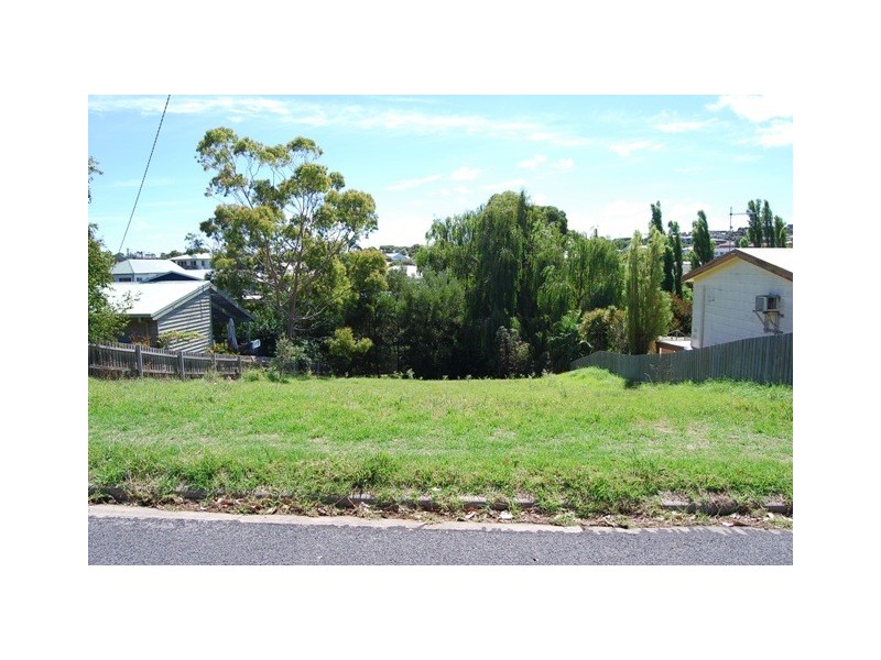 12 View Street, Lakes Entrance VIC 3909
