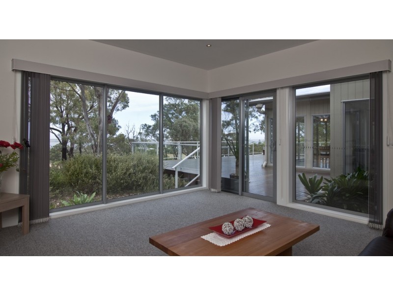 47 Kings Cove Boulevard, Metung VIC 3904