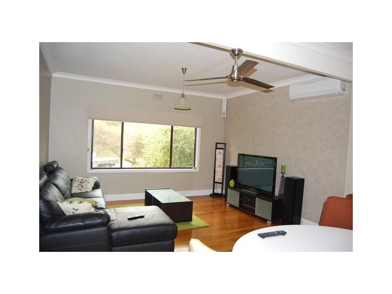 41 Robin Street, Lakes Entrance VIC 3909