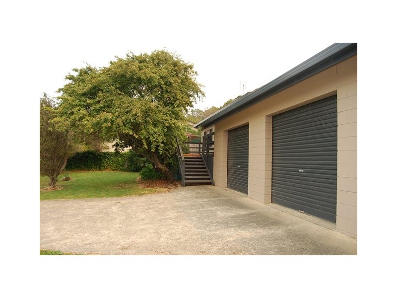 41 Robin Street, Lakes Entrance VIC 3909