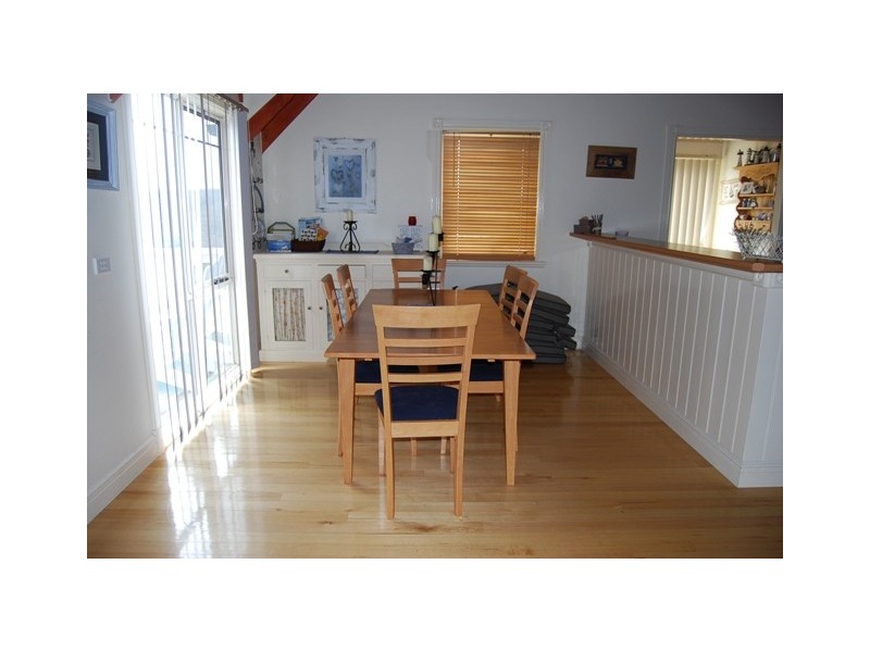 19 The Balcony, Lakes Entrance VIC 3909