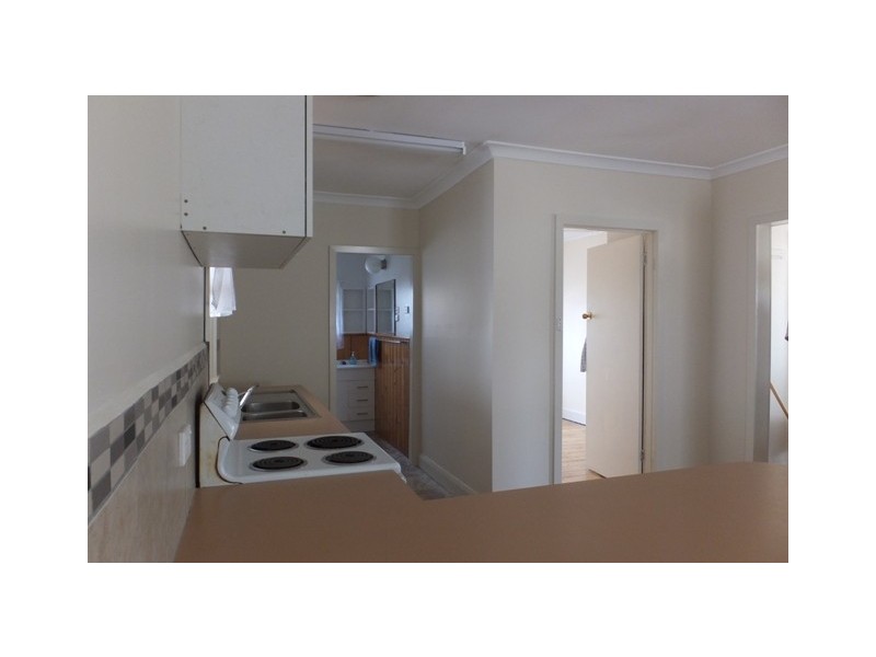 15 Daniel Street, Lakes Entrance VIC 3909