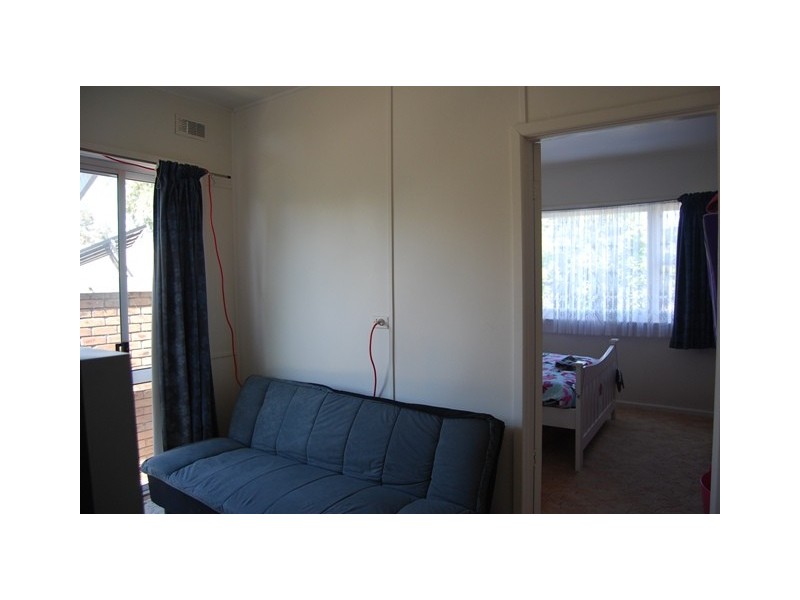 19 Creighton Street, Lakes Entrance VIC 3909