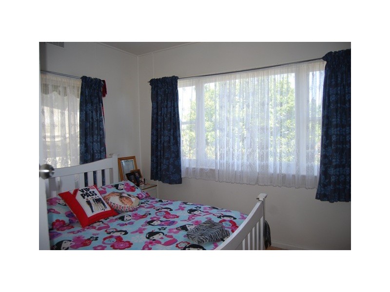 19 Creighton Street, Lakes Entrance VIC 3909