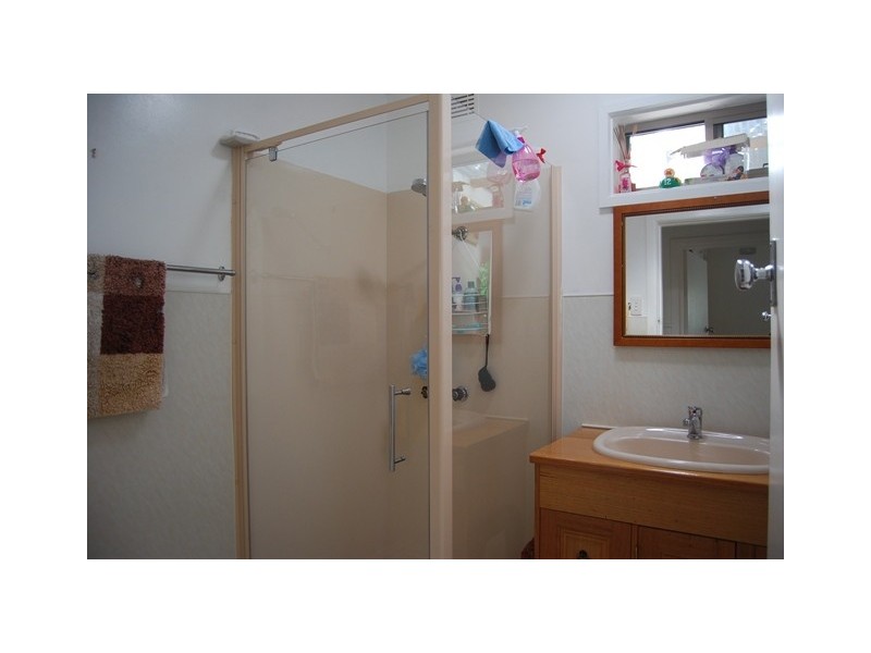 19 Creighton Street, Lakes Entrance VIC 3909