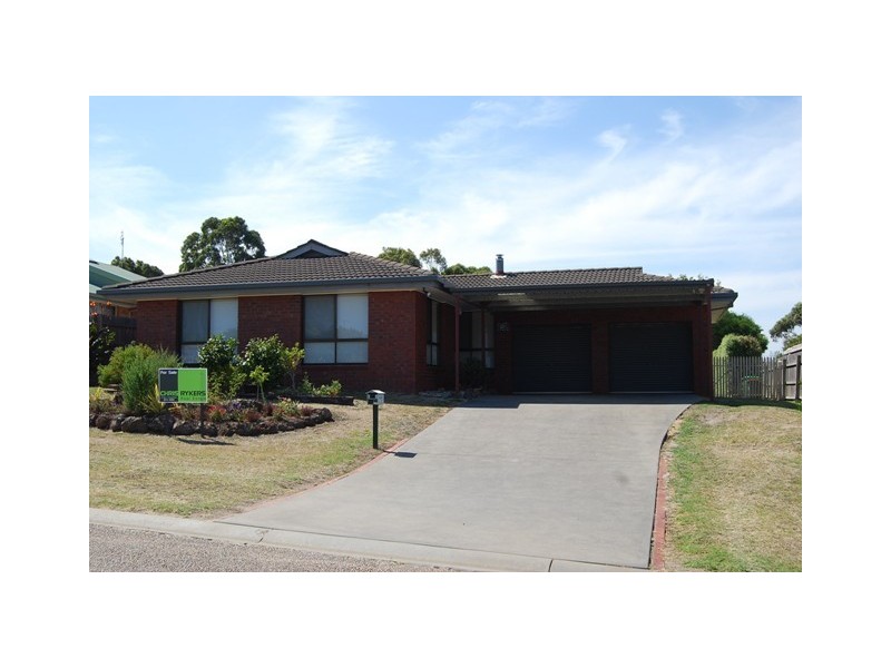 14 McCue Road, Lakes Entrance VIC 3909