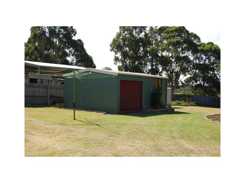 14 McCue Road, Lakes Entrance VIC 3909