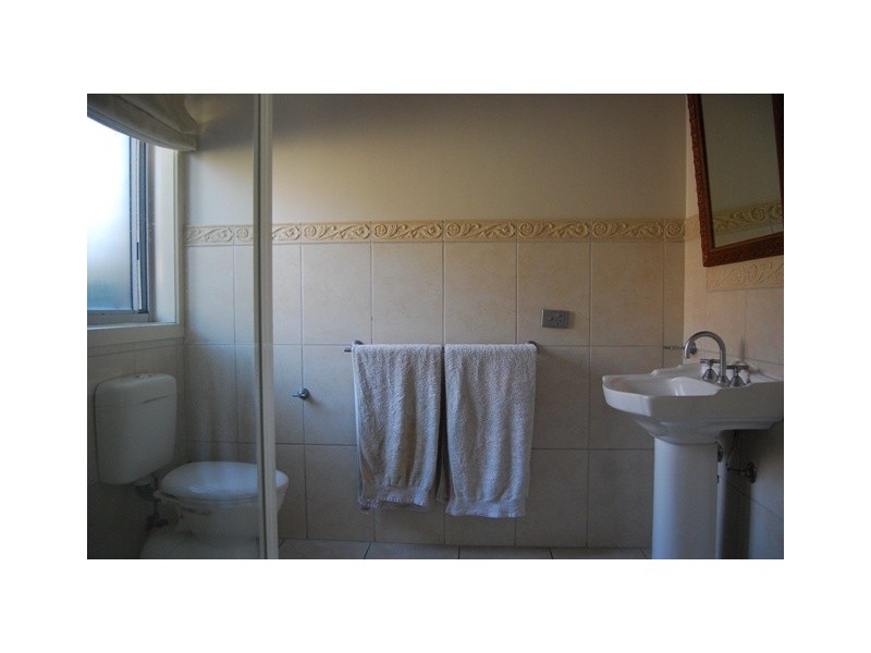 79a Roadknight Street, Lakes Entrance VIC 3909