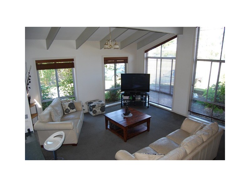 79a Roadknight Street, Lakes Entrance VIC 3909