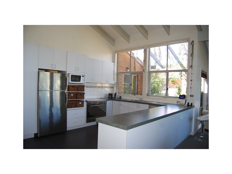 79a Roadknight Street, Lakes Entrance VIC 3909