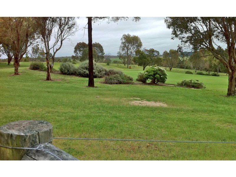 16 The Sanctuary, Metung VIC 3904