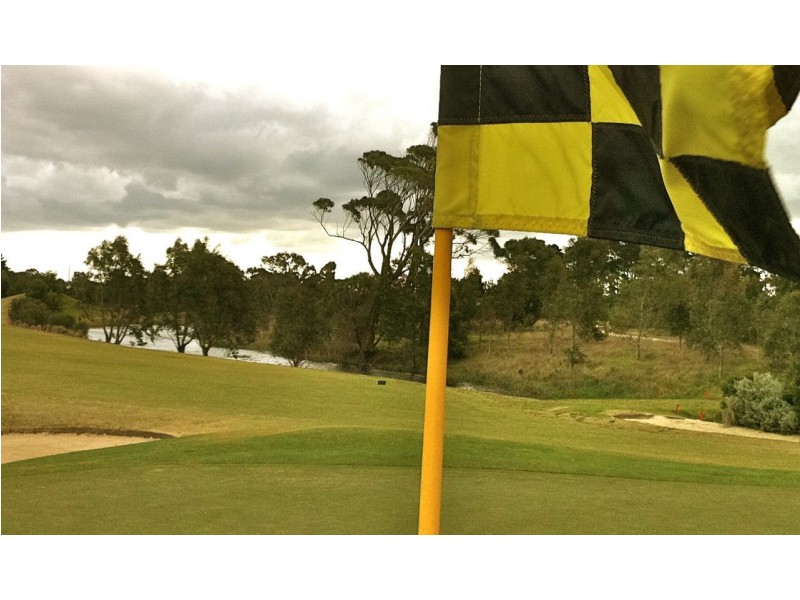 16 The Sanctuary, Metung VIC 3904