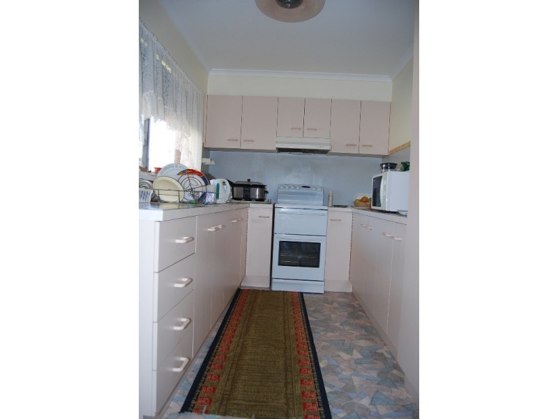 7 Webb Court, Lakes Entrance VIC 3909