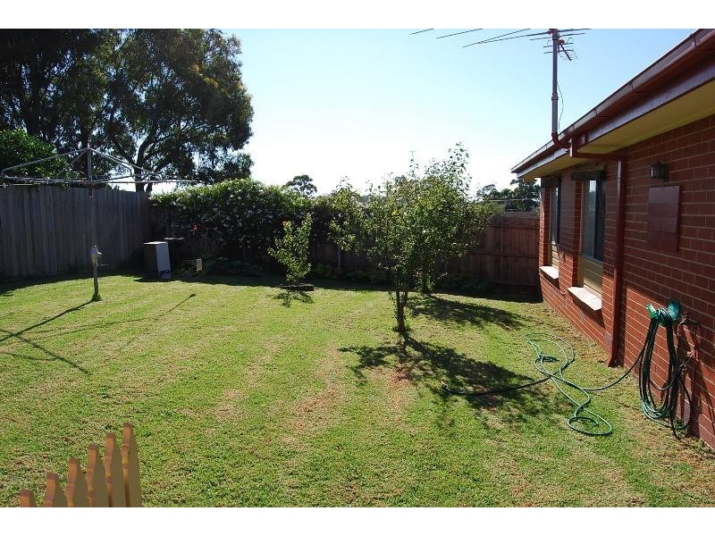 7 Webb Court, Lakes Entrance VIC 3909