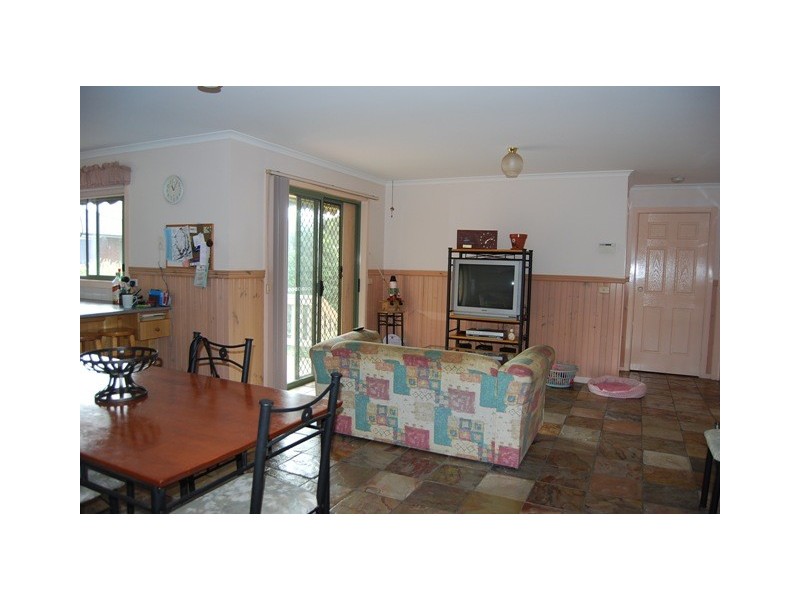 39 Stirling Drive, Lakes Entrance VIC 3909