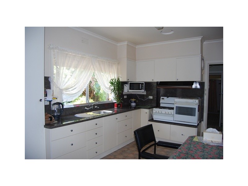 17 Sudings Road, Lakes Entrance VIC 3909