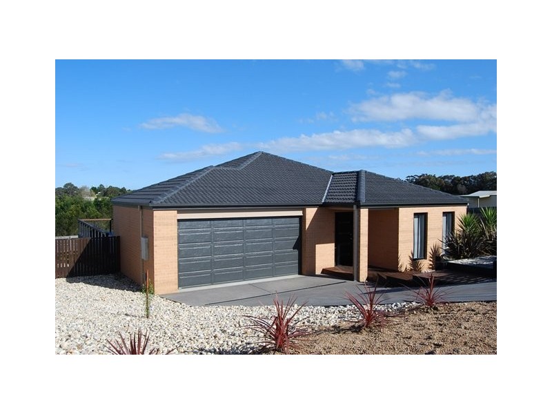 22 Hunters Lane, Lakes Entrance VIC 3909