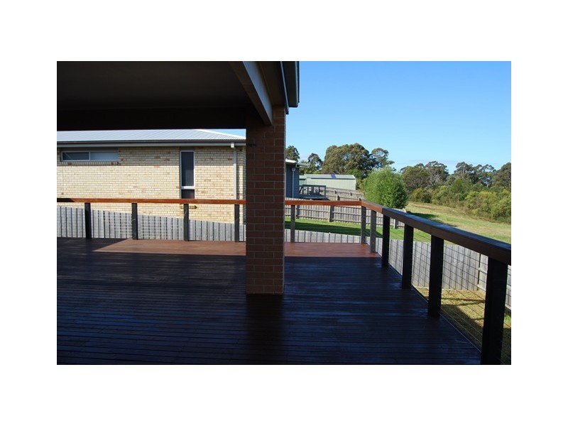 22 Hunters Lane, Lakes Entrance VIC 3909