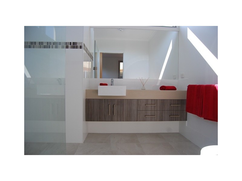 32 Church Street, Lakes Entrance VIC 3909