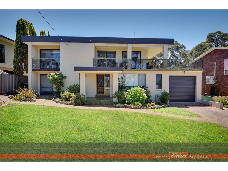 55 Seaview Parade, Lakes Entrance VIC 3909