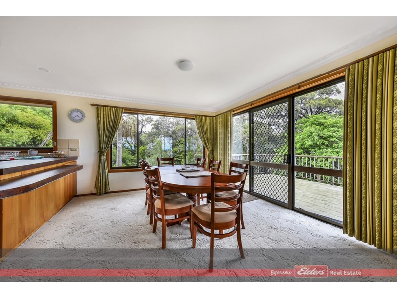 55 Seaview Parade, Lakes Entrance VIC 3909
