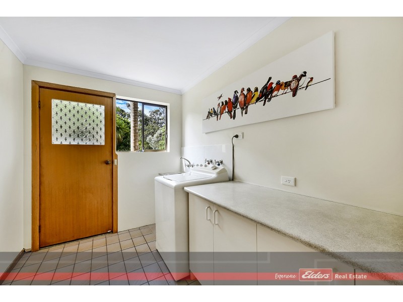 55 Seaview Parade, Lakes Entrance VIC 3909
