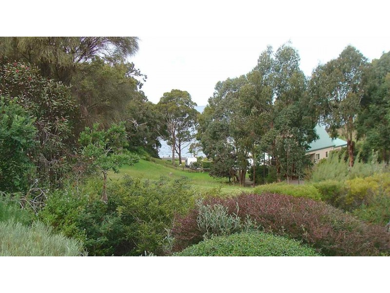 2 Bancroft Place, Metung VIC 3904