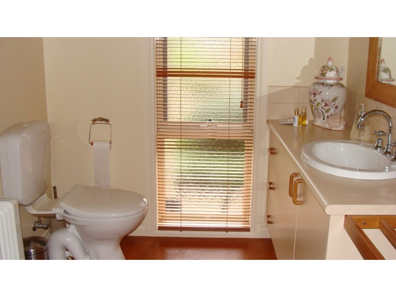 2 Bancroft Place, Metung VIC 3904