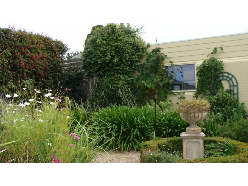 2 Bancroft Place, Metung VIC 3904