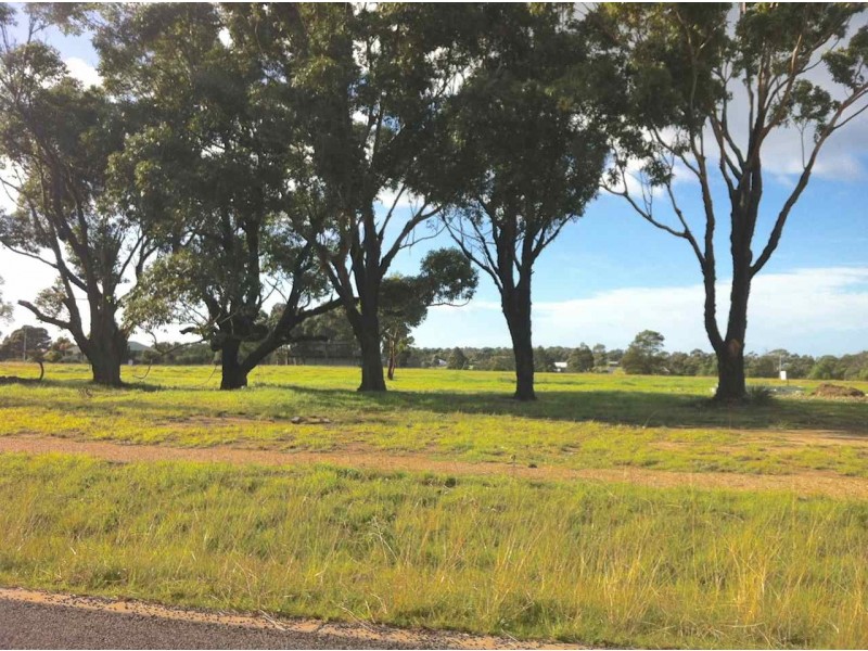 7 Peter Road, Metung VIC 3904