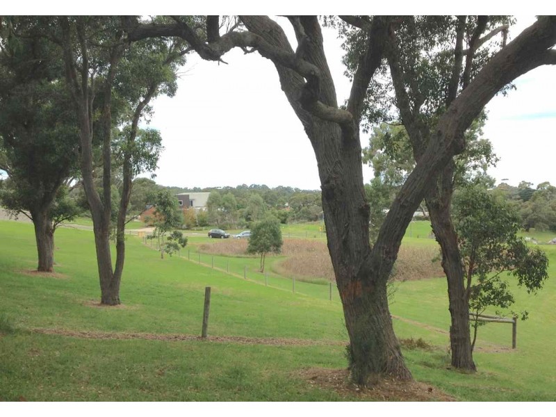 18 The Fields, Metung VIC 3904