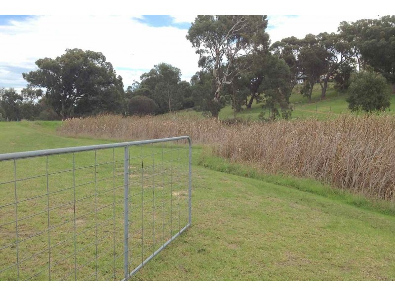 18 The Fields, Metung VIC 3904