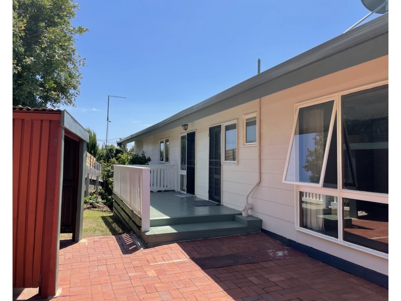 5 View Street, Lakes Entrance VIC 3909
