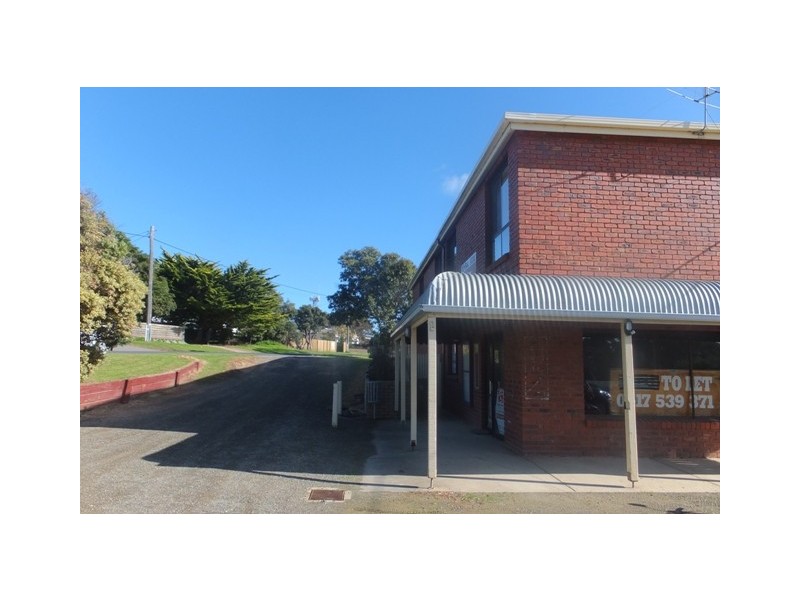 15 Point Road, Lakes Entrance VIC 3909