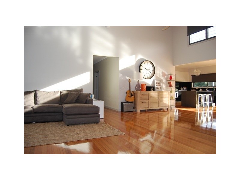 12 Mitchelson Court, Lakes Entrance VIC 3909