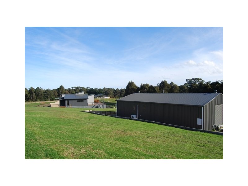 12 Mitchelson Court, Lakes Entrance VIC 3909