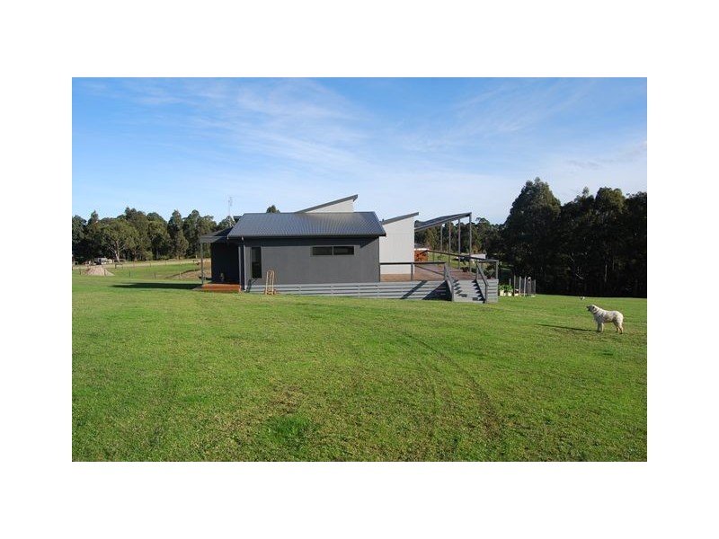 12 Mitchelson Court, Lakes Entrance VIC 3909