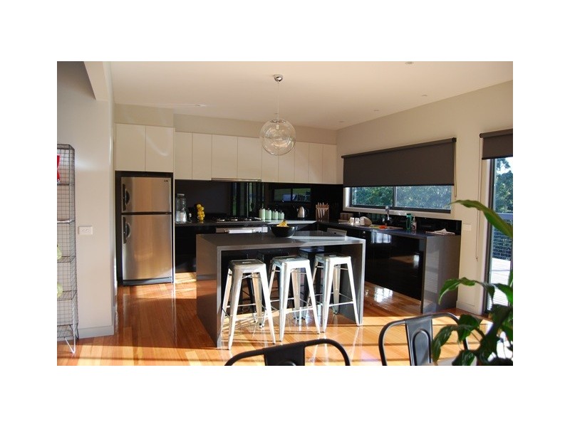 12 Mitchelson Court, Lakes Entrance VIC 3909