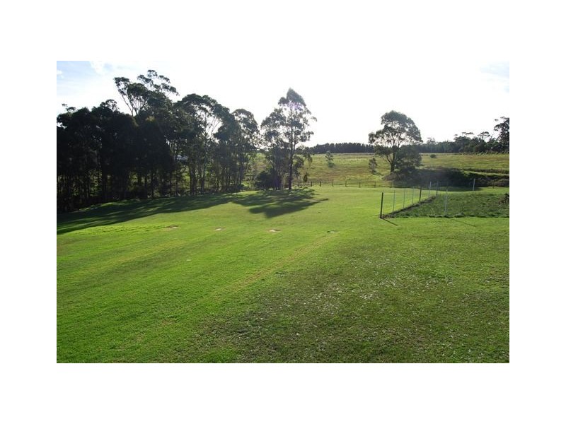 12 Mitchelson Court, Lakes Entrance VIC 3909