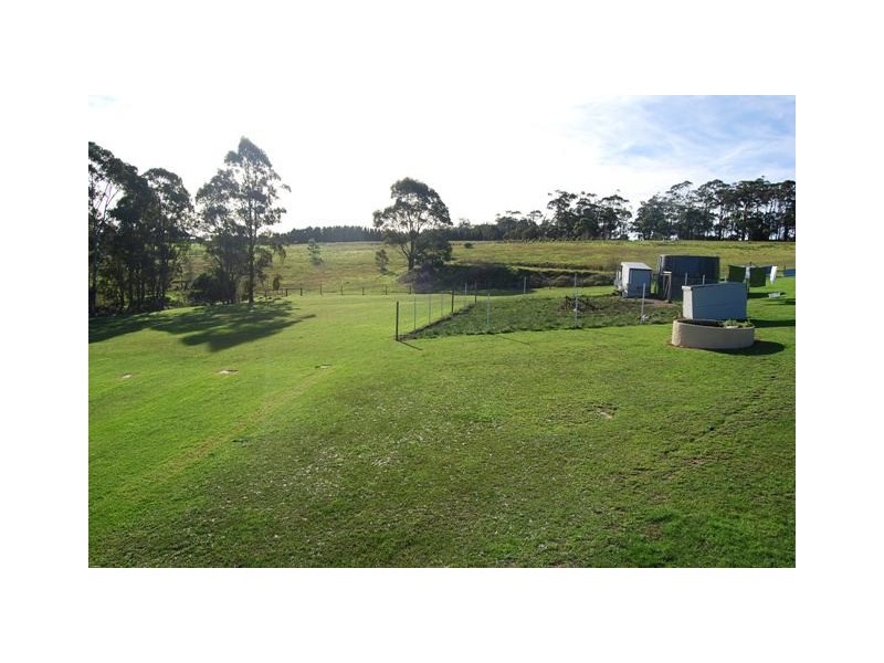 12 Mitchelson Court, Lakes Entrance VIC 3909