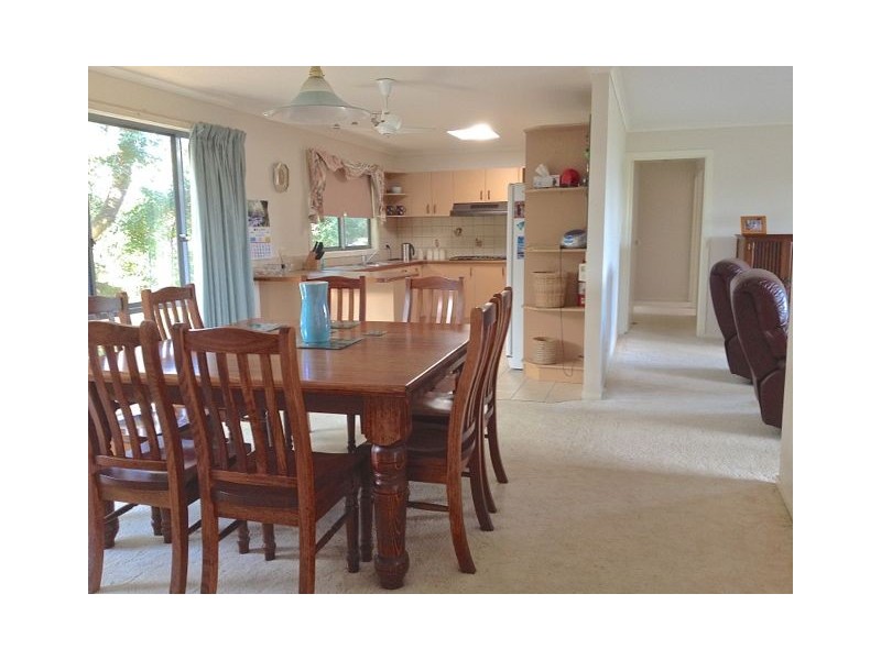 18 Magpie Avenue, Metung VIC 3904