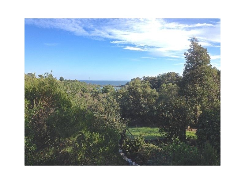 18 Magpie Avenue, Metung VIC 3904