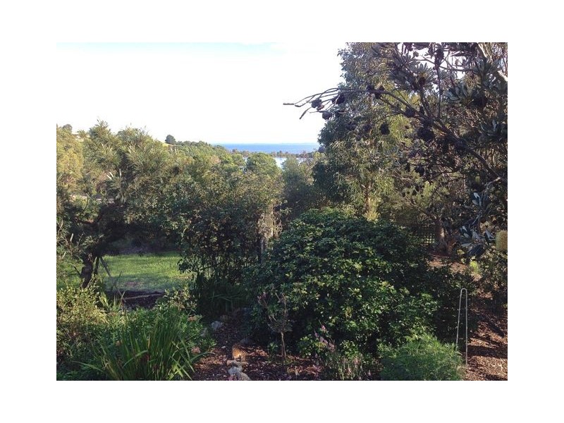 18 Magpie Avenue, Metung VIC 3904